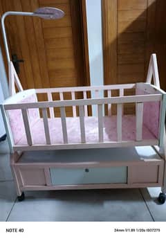 baby cot