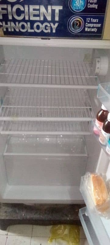 Dowlance fridge for sale 1