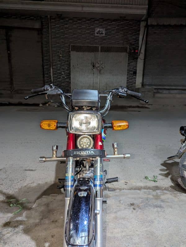 Honda CD 70 3