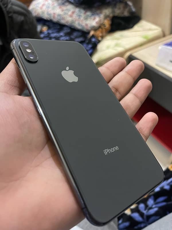 iphone XSMAX PTA Approved 64 gb 1