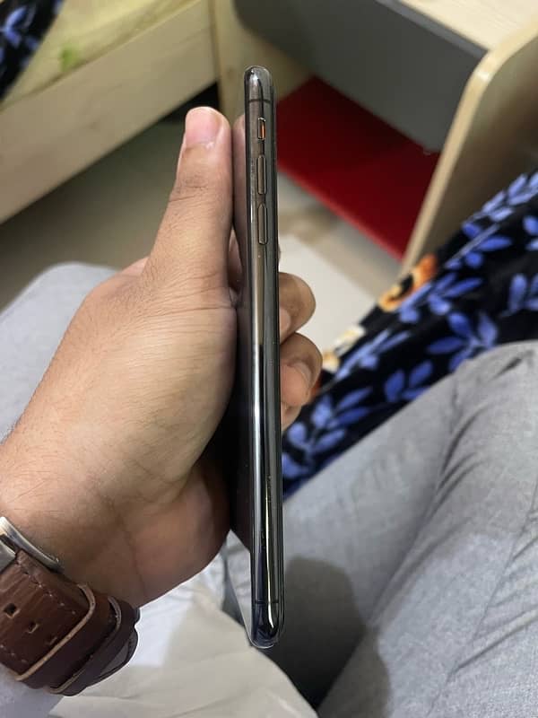 iphone XSMAX PTA Approved 64 gb 2