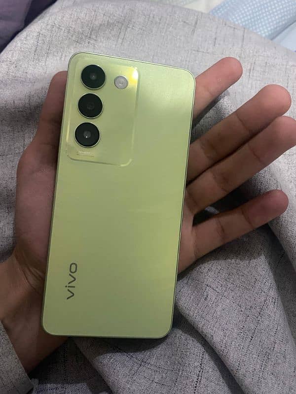 Vivo y 100 0