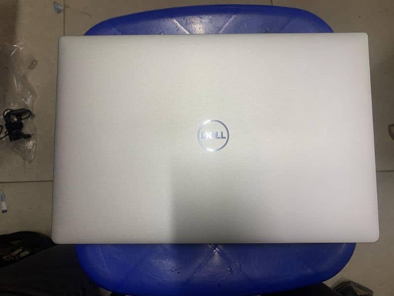 DELL XPS 13 9370 4