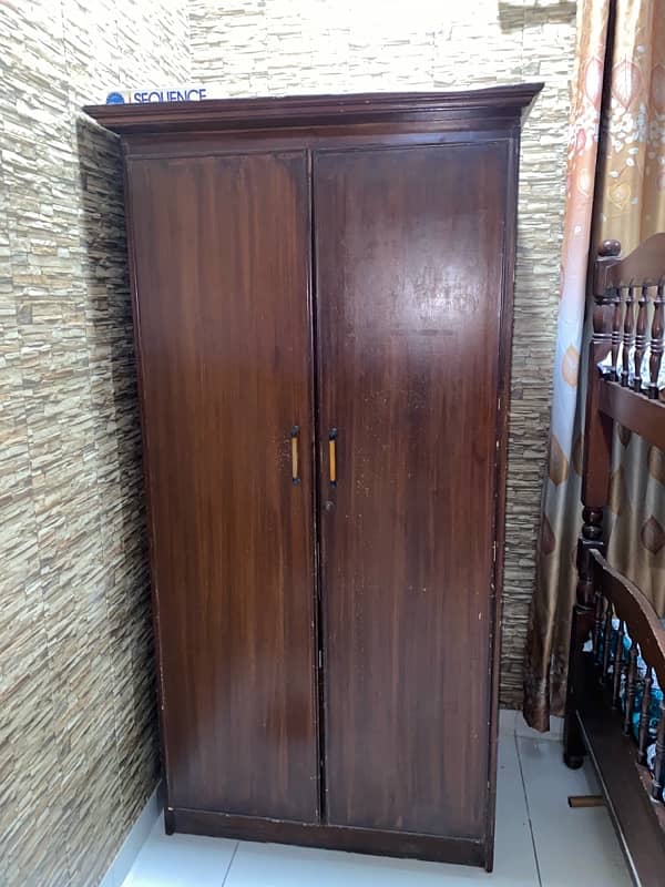 Large Size Wardrobe Almaari Wood selling because we are shifting 0