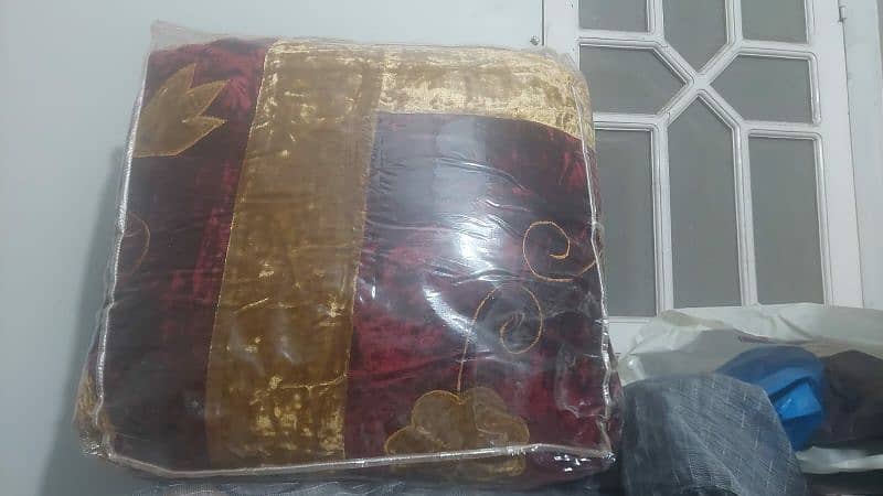 wiki razai ( comforter along with velvet cover) 1