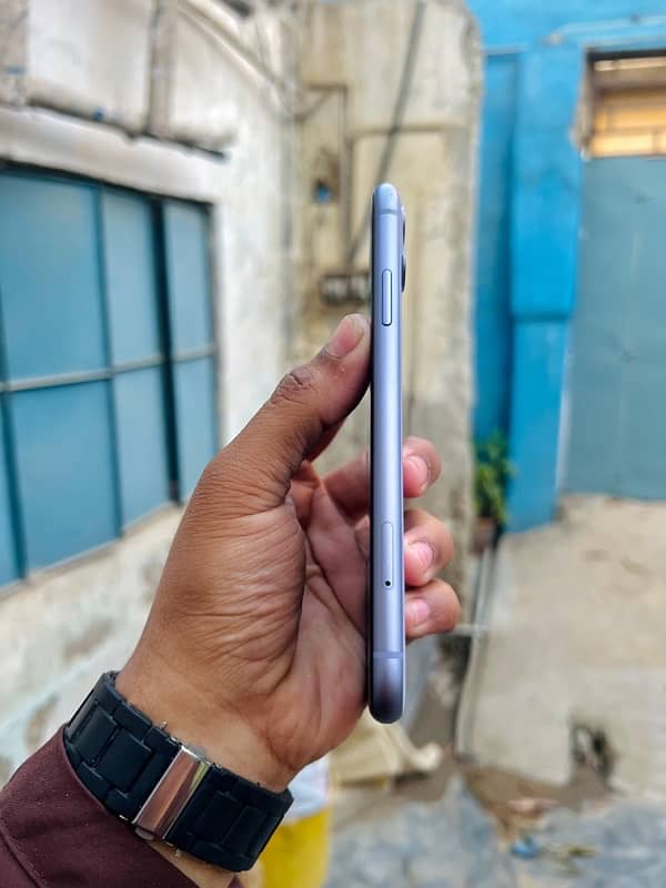 IPhone 11 128Gb Non Pta Non Active JV 2/3 Months Sim will 2