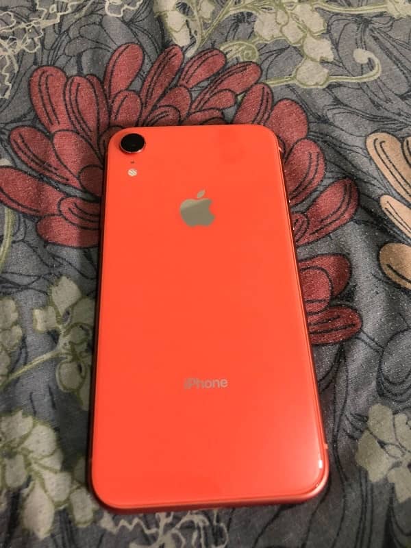 iPhone XR 64gb JV 4