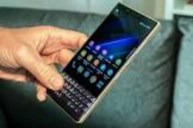 Blackberry key 2 LE dual sim phone 1