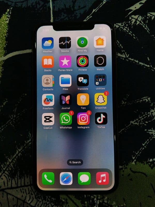 iphone xs (64)gb non pta factory unlock 1