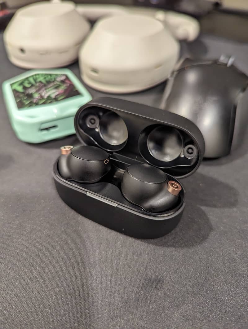 Sony XM4 EARBUDS | Best ANC Wireless Earbuds 1