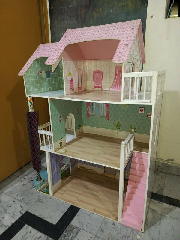 doll house with accessories 4