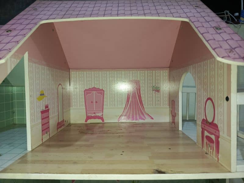 doll house with accessories 5