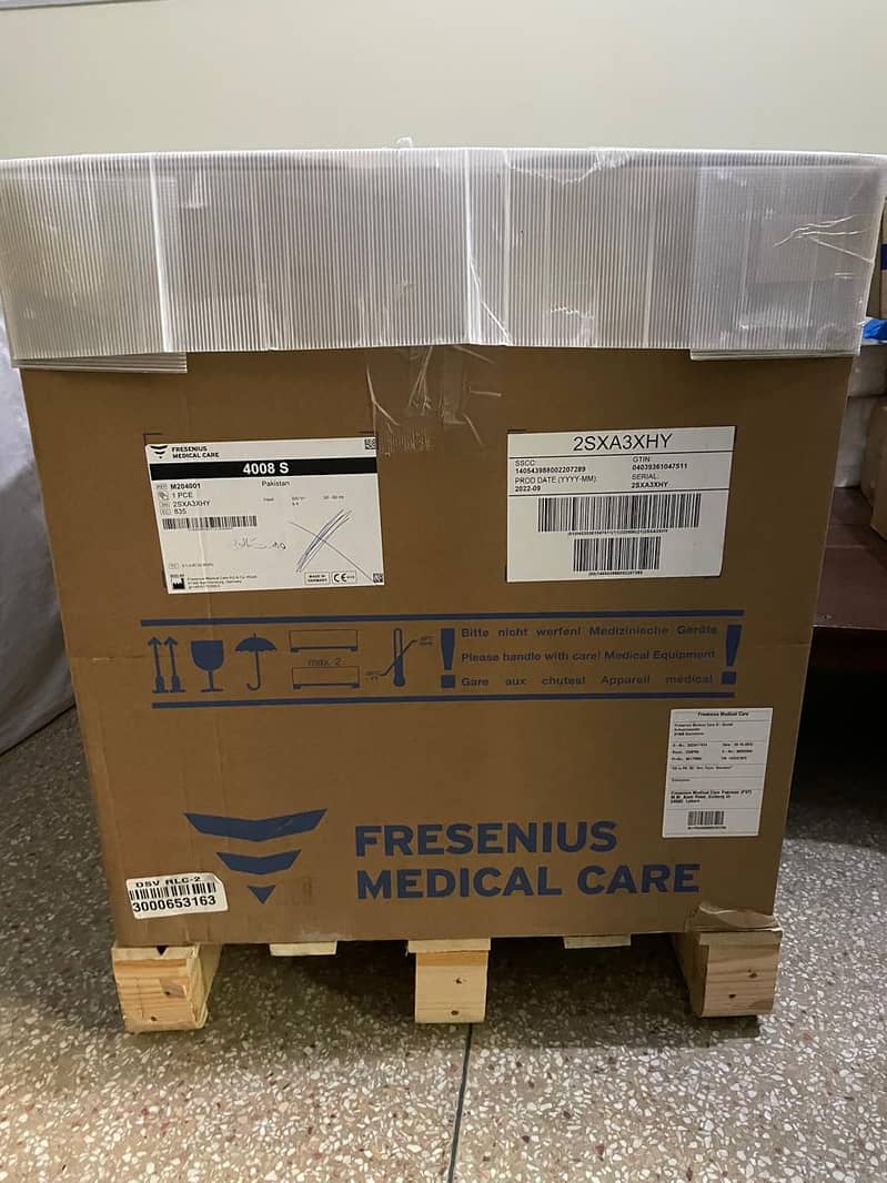 Dialysis Machine - Fresenius 4008S 1