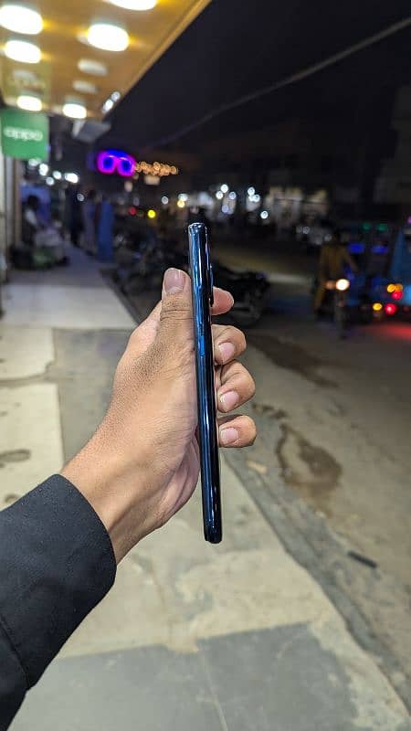 Motorola One Hyper 4