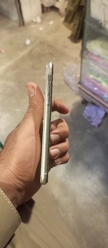 iphone XS 64 gb Non pta health 78 no open 1