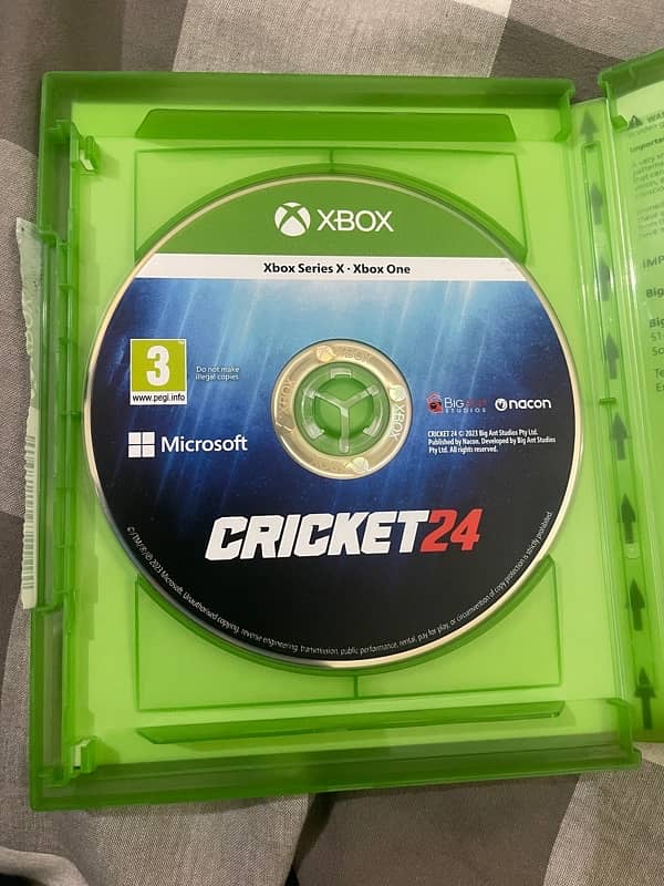 Cricket 24 Xbox Series X and Xbox One Official Game CD 4