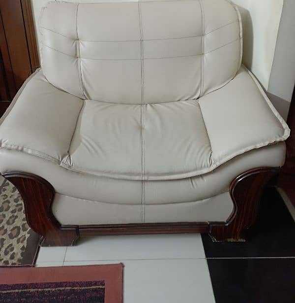 Sofa set 5 seater A-1 Condition 3