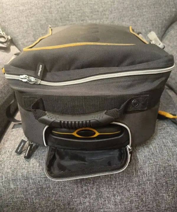 IKEA travelling bag with stripes and wheel system both 7