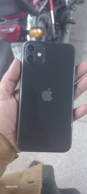 iphone11 10/10 64Gb bettry 75% with charjar non pta factory unlock 1