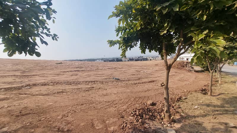 17 Marla Possessionable Plot with Extra Land Bahria Town Rawalpindi Phase 8 (Open Transfer) 18