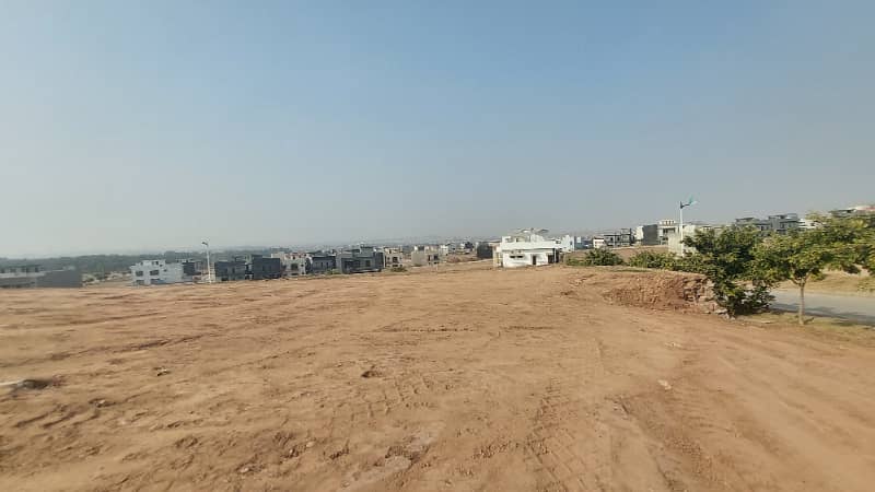 17 Marla Possessionable Plot with Extra Land Bahria Town Rawalpindi Phase 8 (Open Transfer) 20