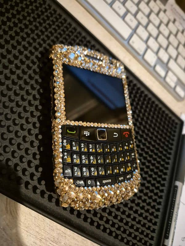 BlackBerry 9780 by Hermitage designer 4