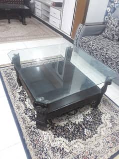 5 seater sofa nd 2 glass table