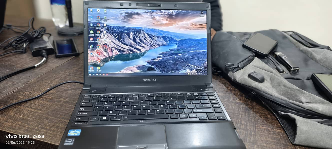 Toshiba i5 (3rd Gen) Laptop 0