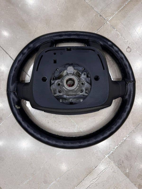 Toyota Aqua Steering wheel with air bag 5