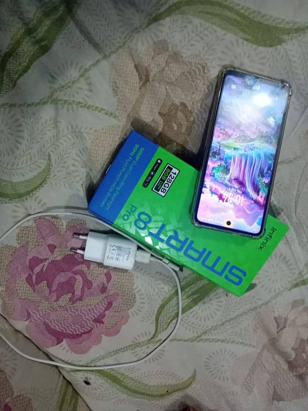 Infinix smart 8 pro 4/128 2