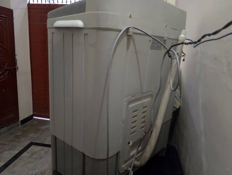 Washing machine and dryer 0