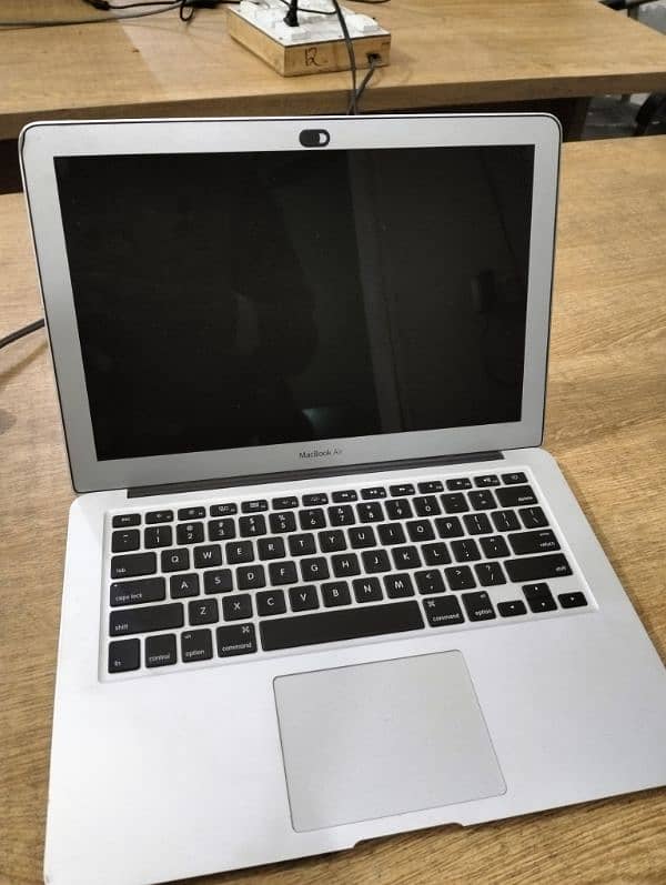 Mac book Airpro 2017 modal 5