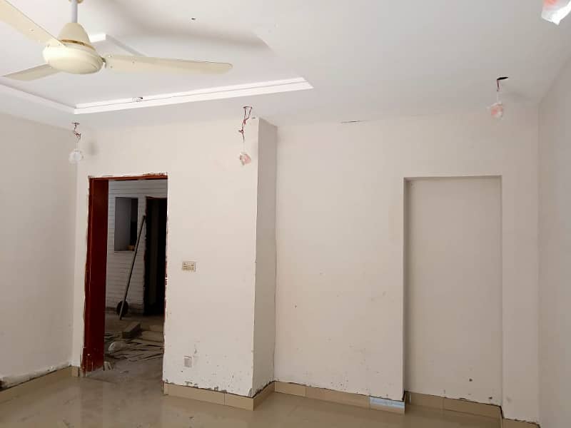 2 KANAL OFFICE USE HOUSE FOR RENT GULBERG III LAHORE 4