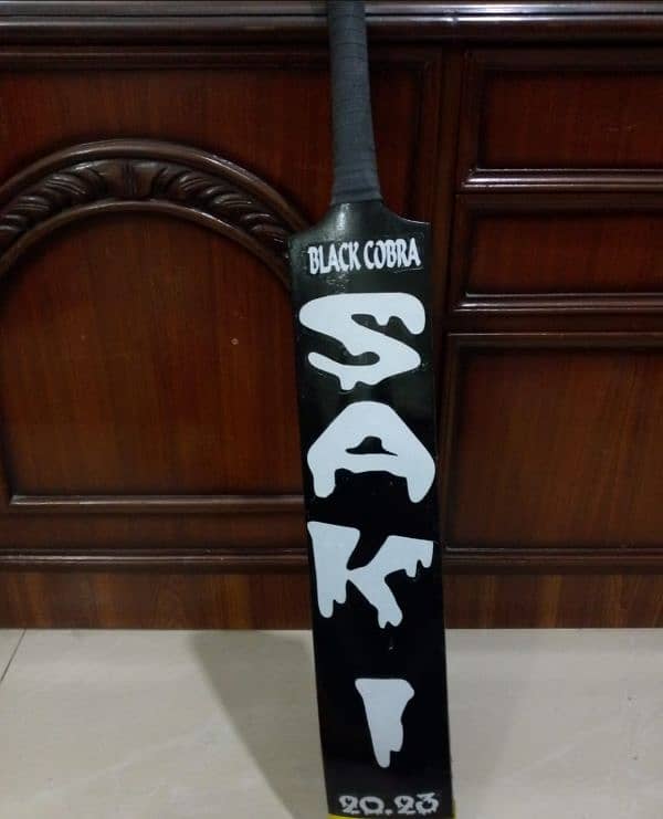 premium Quality and affordable cricket bats 1