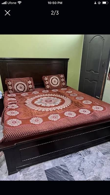 bed wooden 2