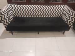 zig zag sofa white and black colour 3 seater