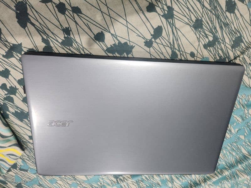 Acer laptop 4