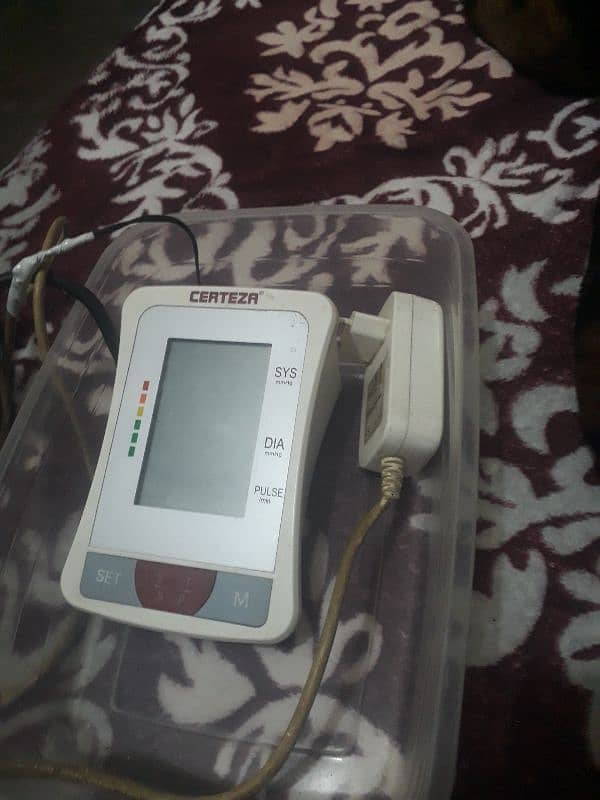 BP operator blood pressure digital masheen 2