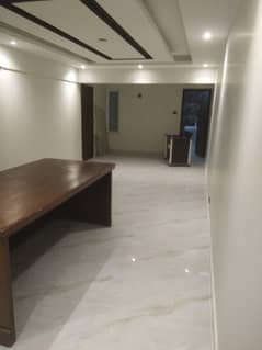 Mazanine Floor Office For Rent In Gulshan. e. iqbal 13/D