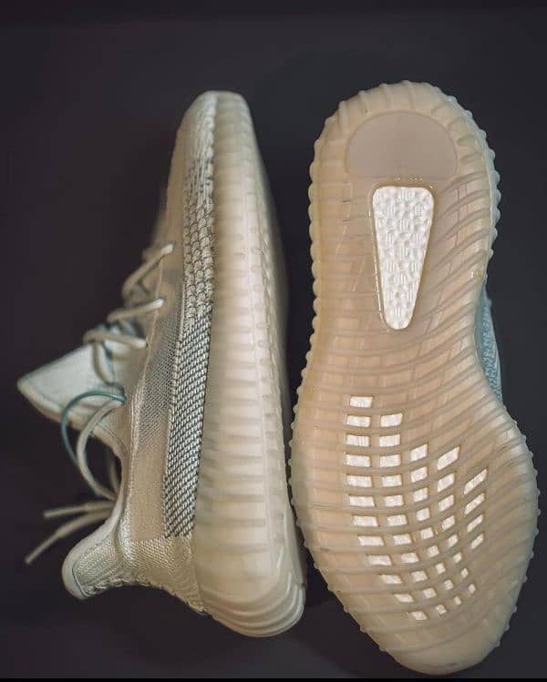 Yeezy 350 0