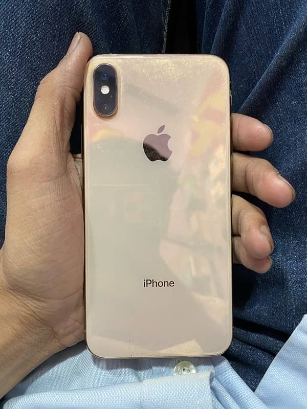 iphone xs in mint new condition 0