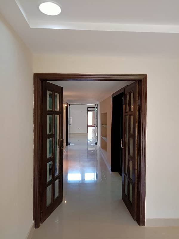 GULBERG,3 KANAL COMMERCIAL USE HOUSE FOR RENT GARDEN TOWN MOLDEL TOWN SHADMAN LAHORE 22