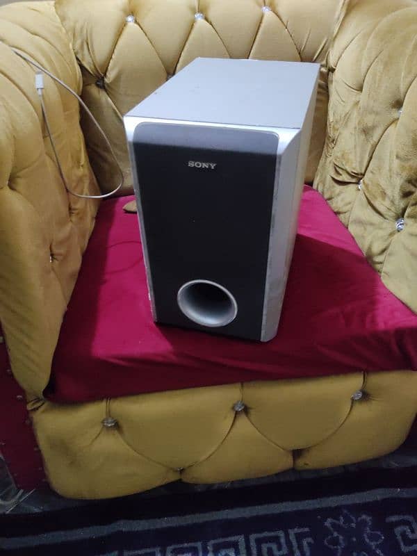 Sony branded Subwoofer original 1