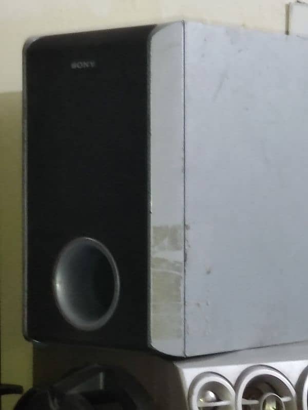 Sony branded Subwoofer original 2