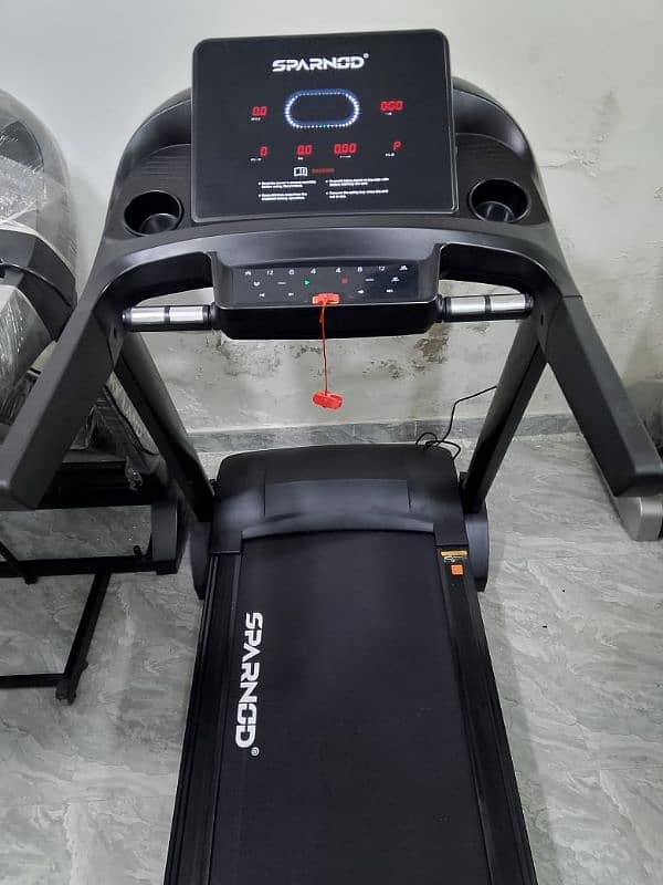 DEAL OF THE MONTH. 1. SPARNOD TREADMILL, SPINNING BIKE, TWISTER, YOGA 8