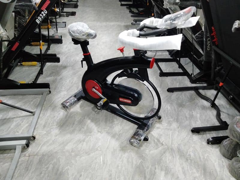 DEAL OF THE MONTH. 1. SPARNOD TREADMILL, SPINNING BIKE, TWISTER, YOGA 14