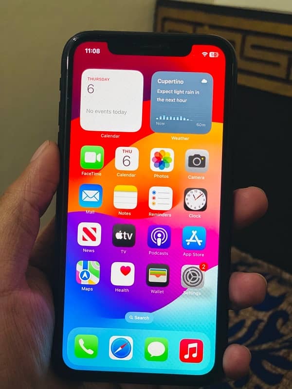 iPhone XR (128)GB 2