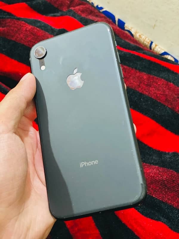 iPhone XR (128)GB 7