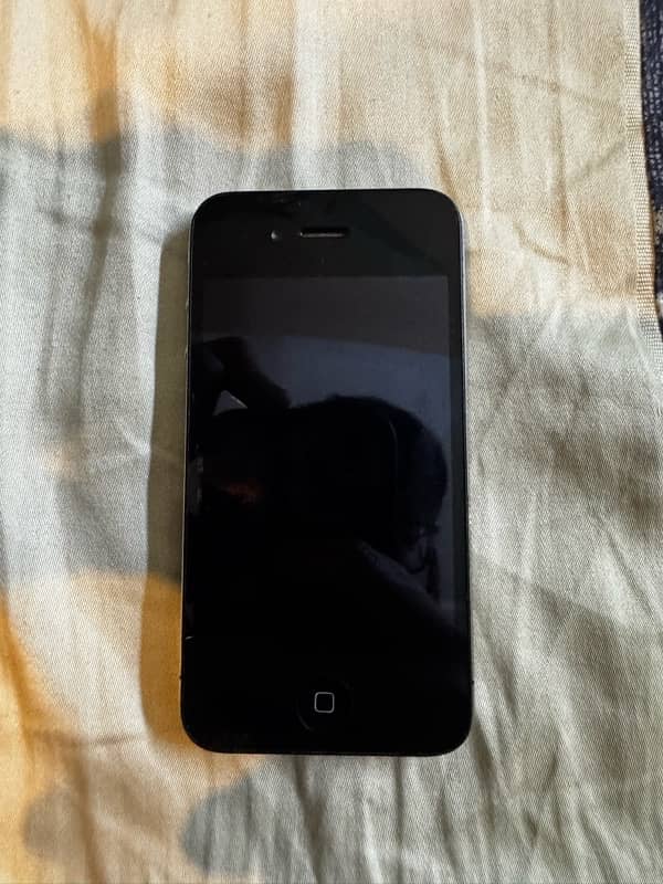 Iphone 4 32 GB PTA Approved 0