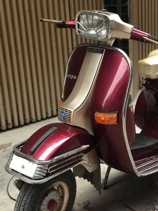 Vespa Piaggio 8